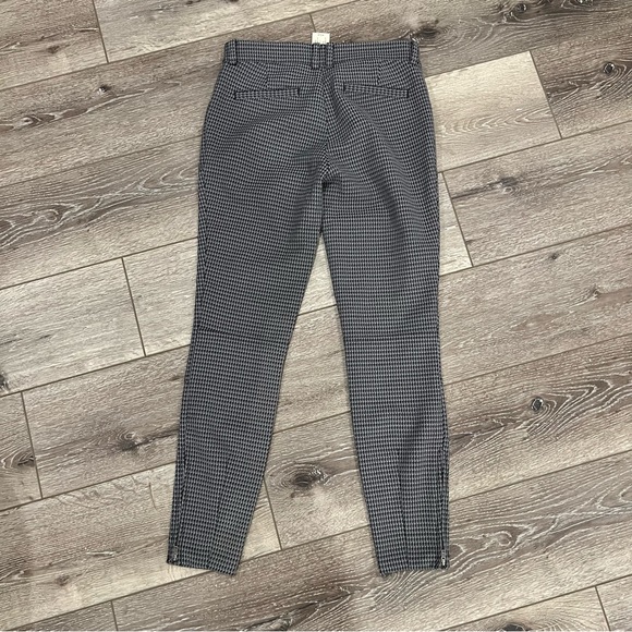 Cartonnier print pants size 0 with zippered tapered ankle - Picture 4 of 5